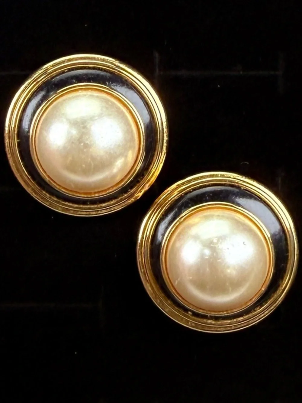 Vintage, goldtone, faux pearl large clip on earrings